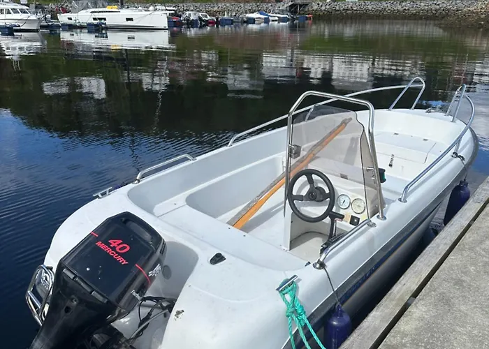 Kystperle Med Utsikt, Lei En Båt Feriehus
